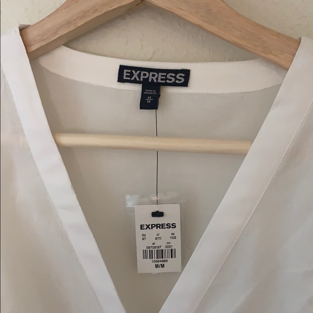 Express Ruffle Front/Back Blouse - Picture 3 of 5